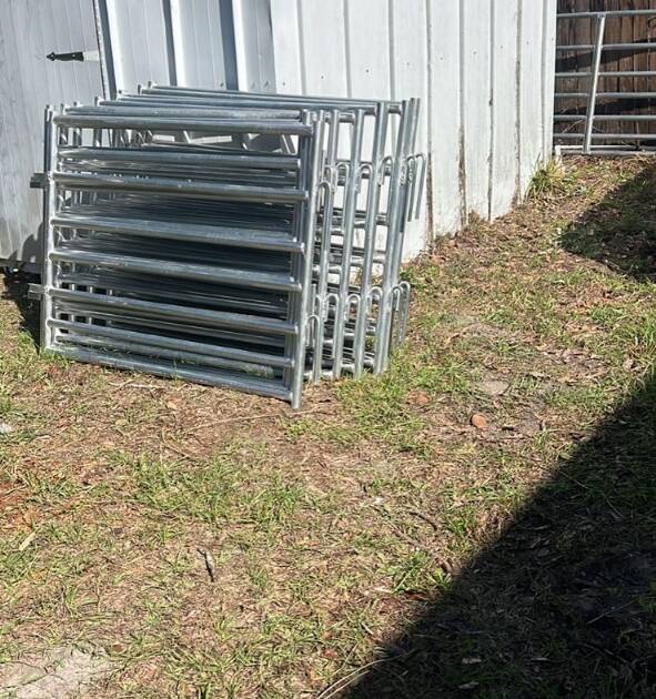 Durable pony panels for small livestock, ideal for farms using Florida panels, gates, and compact corral setups.