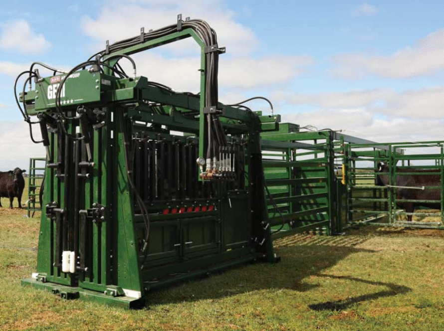 High-quality squeeze chute with durable design showcased by Florida Panels and Gates